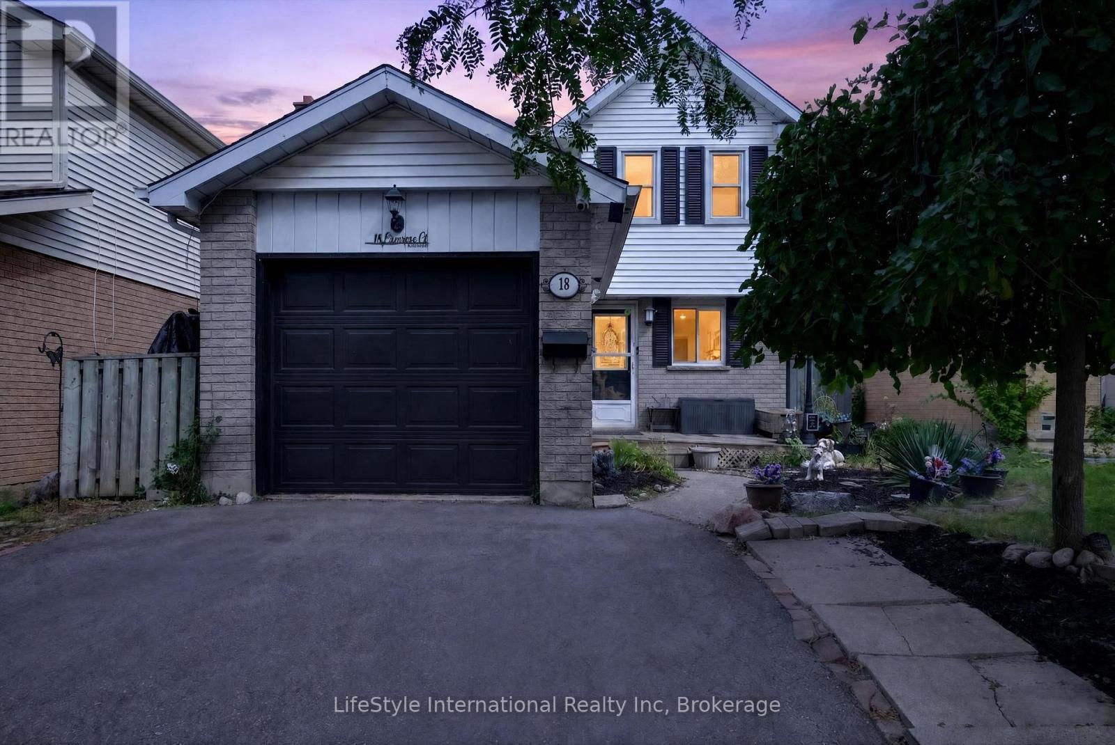 18 Camrose Court Property Photo 3