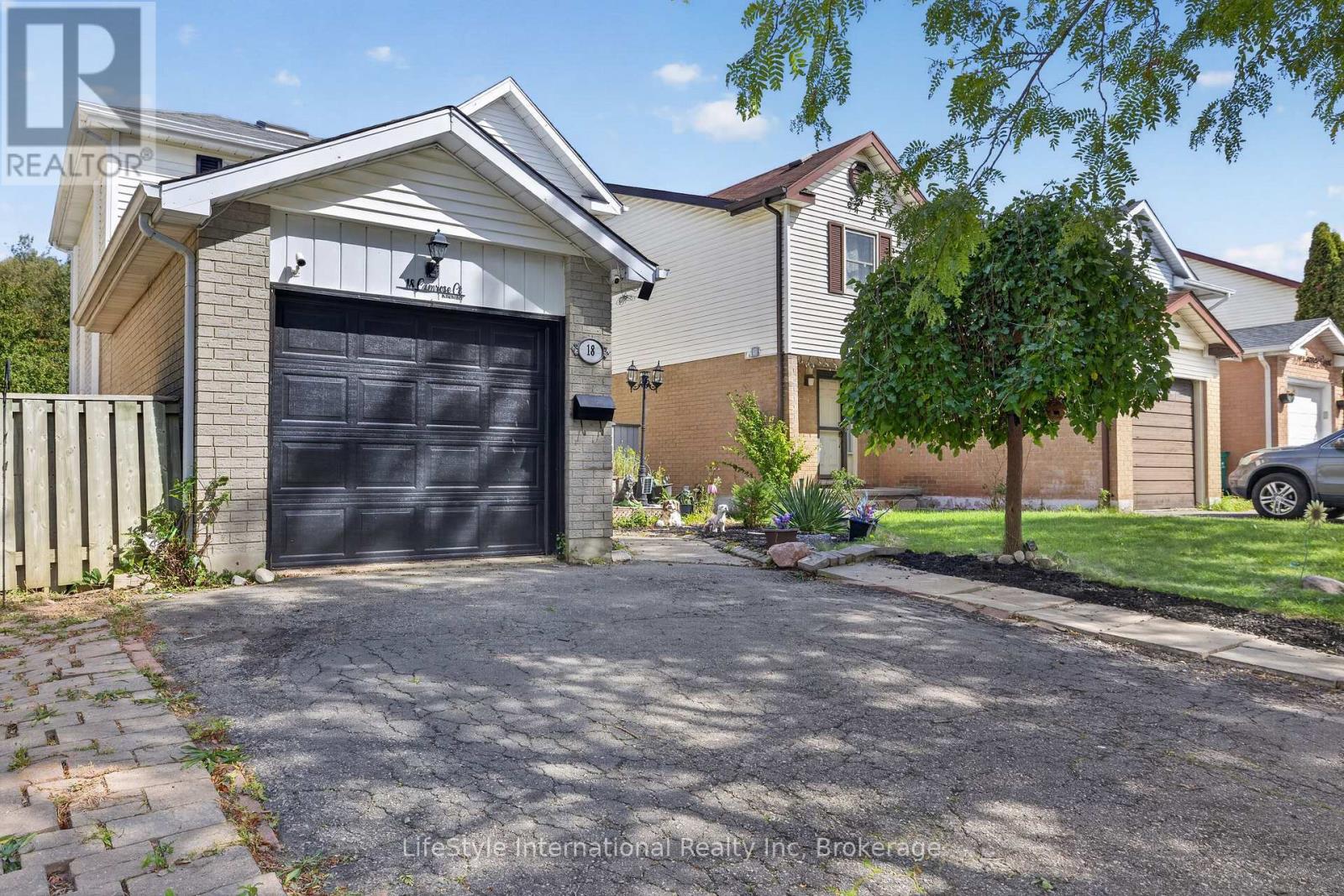 18 Camrose Court Property Photo 39