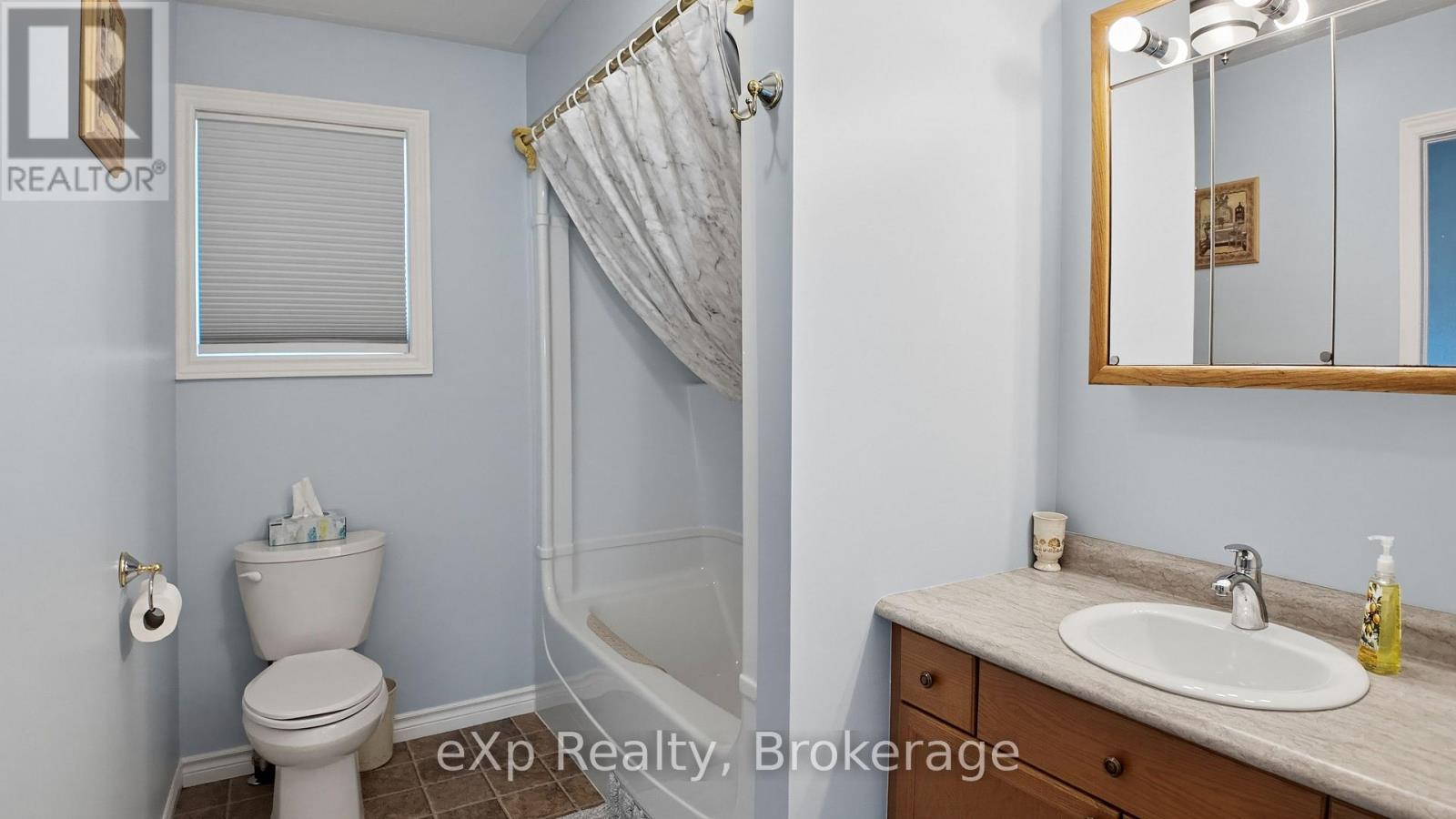 565 9th Street Property Photo 15