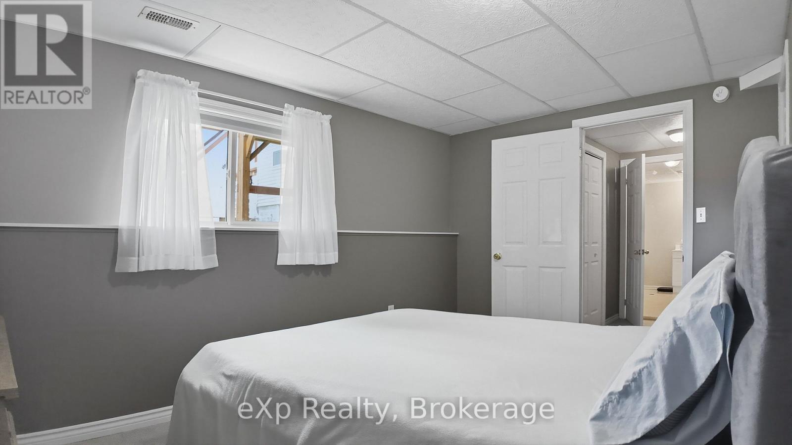 565 9th Street Property Photo 21