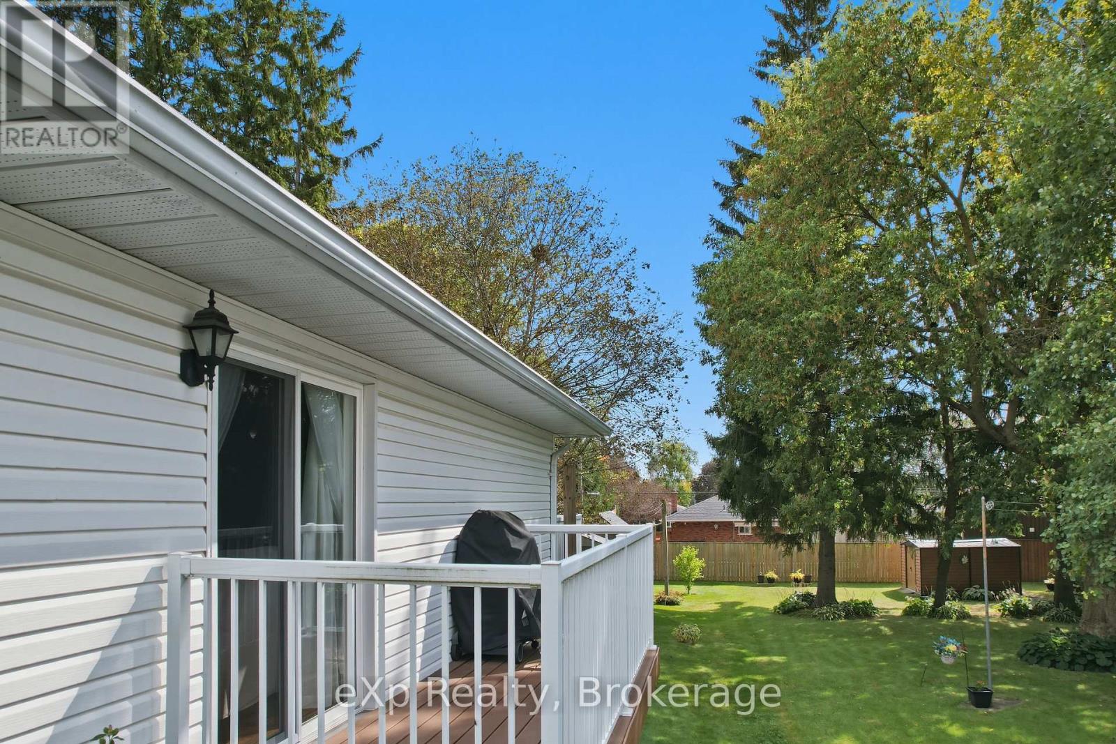 565 9th Street Property Photo 26