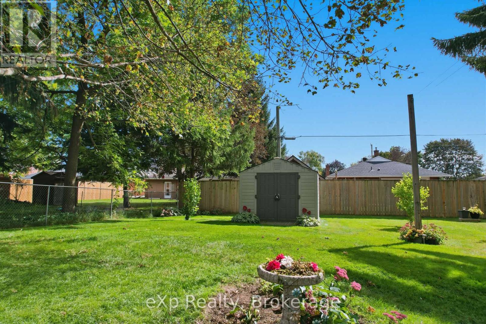565 9th Street Property Photo 28