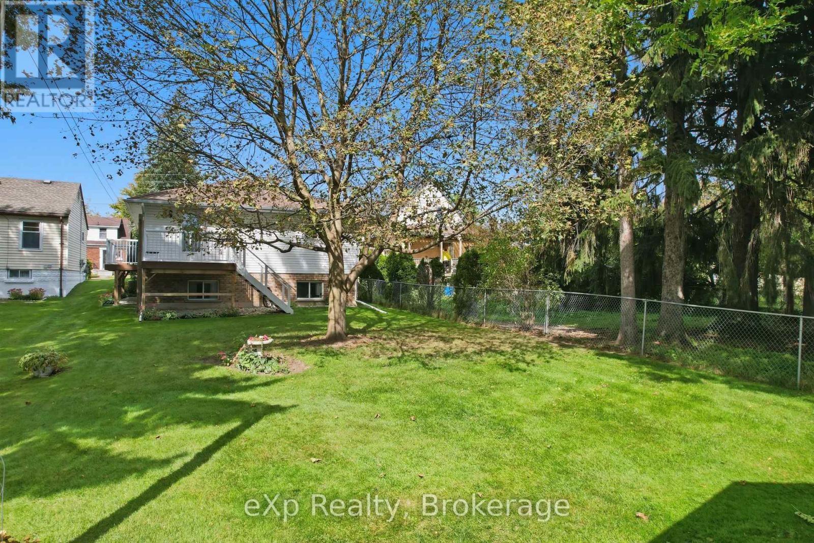 565 9th Street Property Photo 29