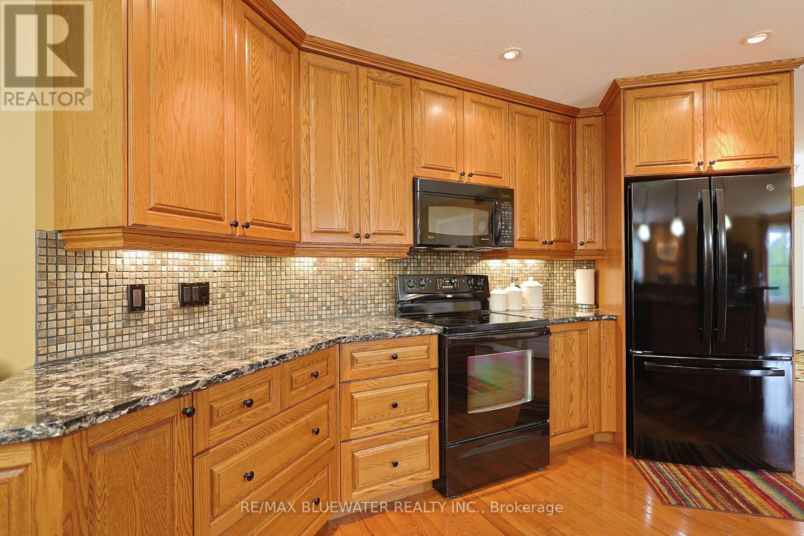71837 Sunridge Crescent Property Photo 14