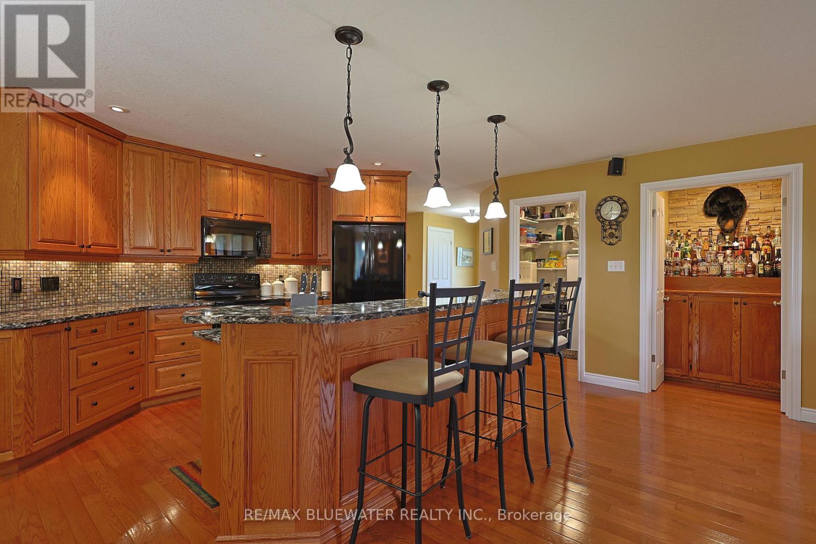 71837 Sunridge Crescent Property Photo 15