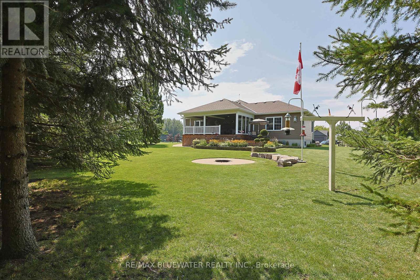 71837 Sunridge Crescent Property Photo 45