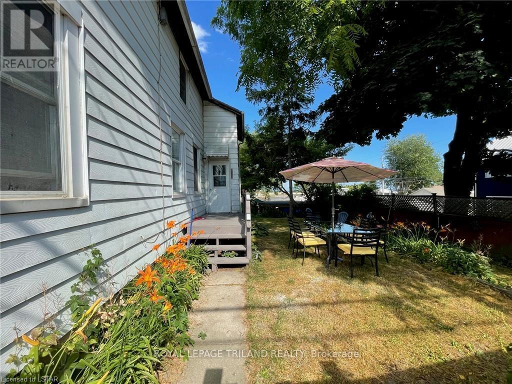 B - 173 William Street Property Photo 8