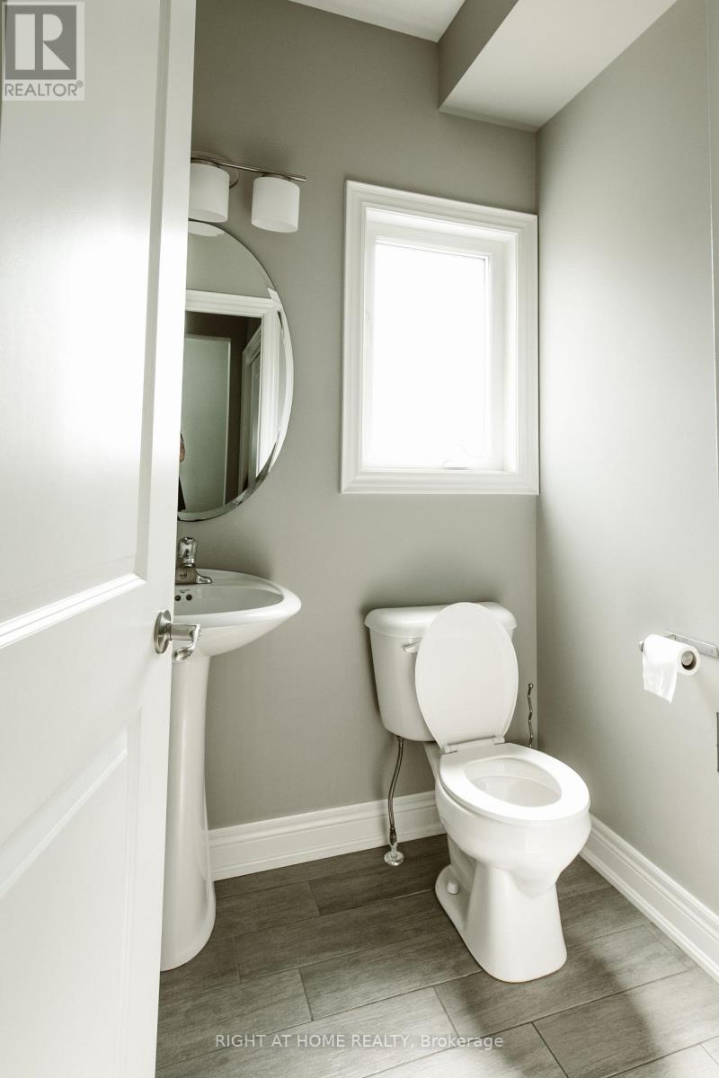 18 Joyce Crescent Property Photo 5