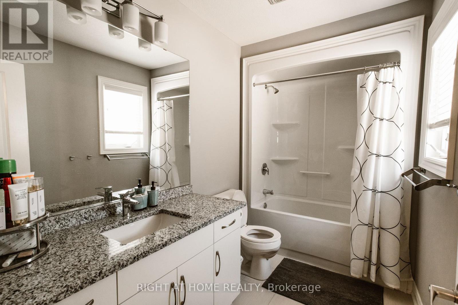 18 Joyce Crescent Property Photo 23