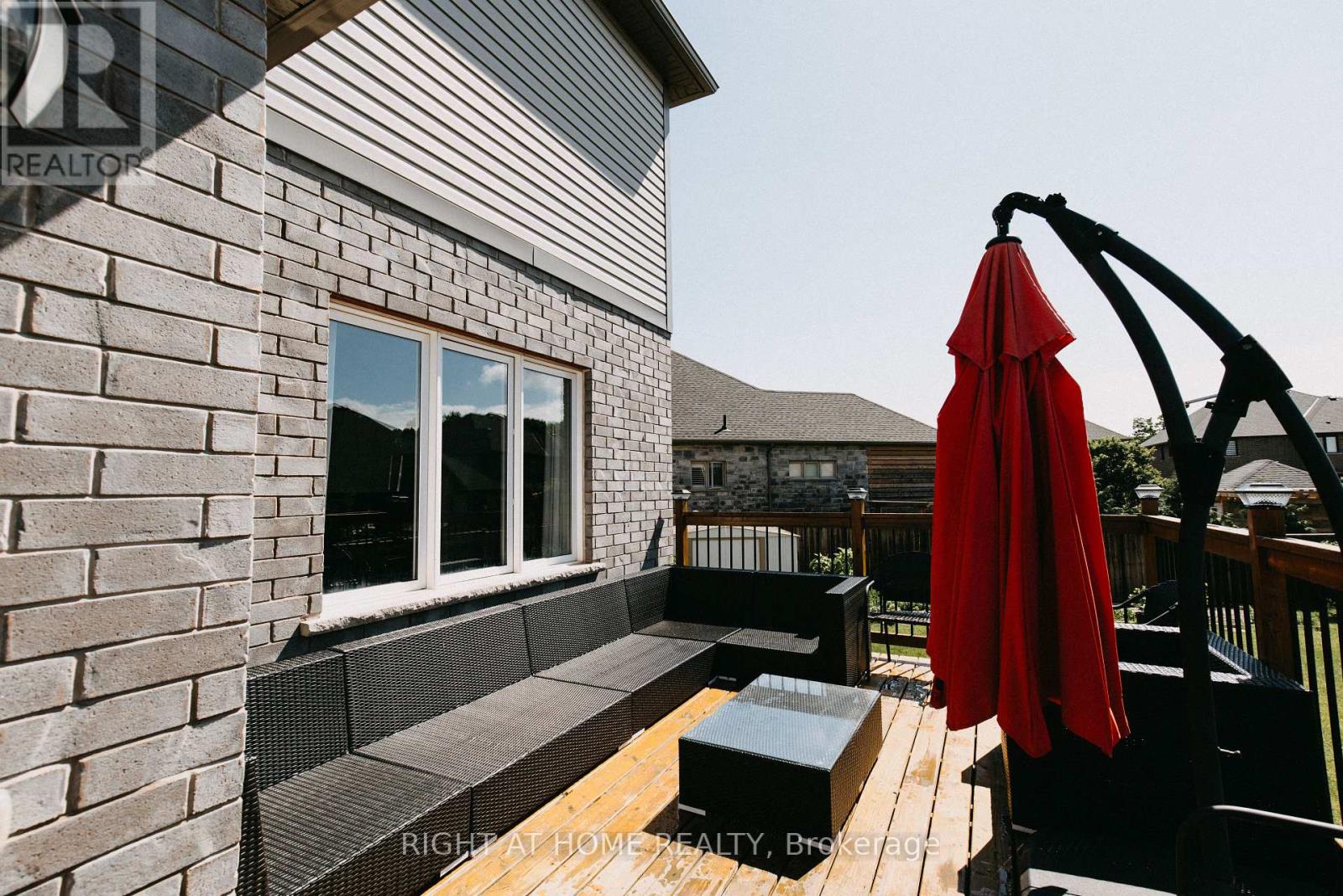 18 Joyce Crescent Property Photo 33