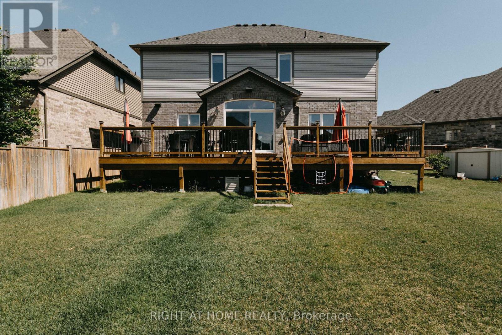 18 Joyce Crescent Property Photo 34