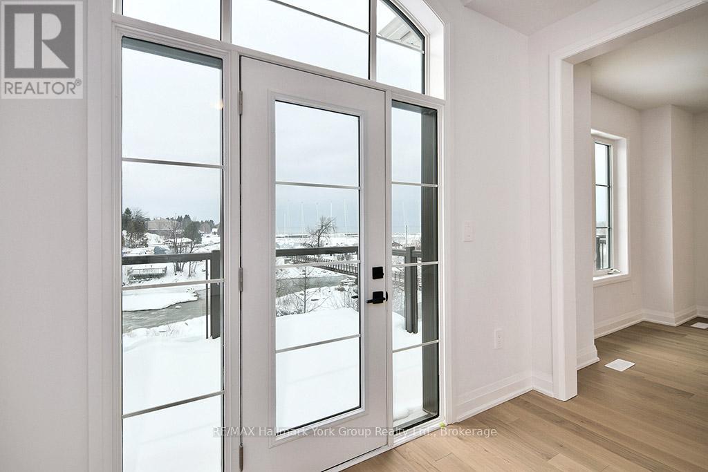 5-11 Bay Street E Property Photo 44