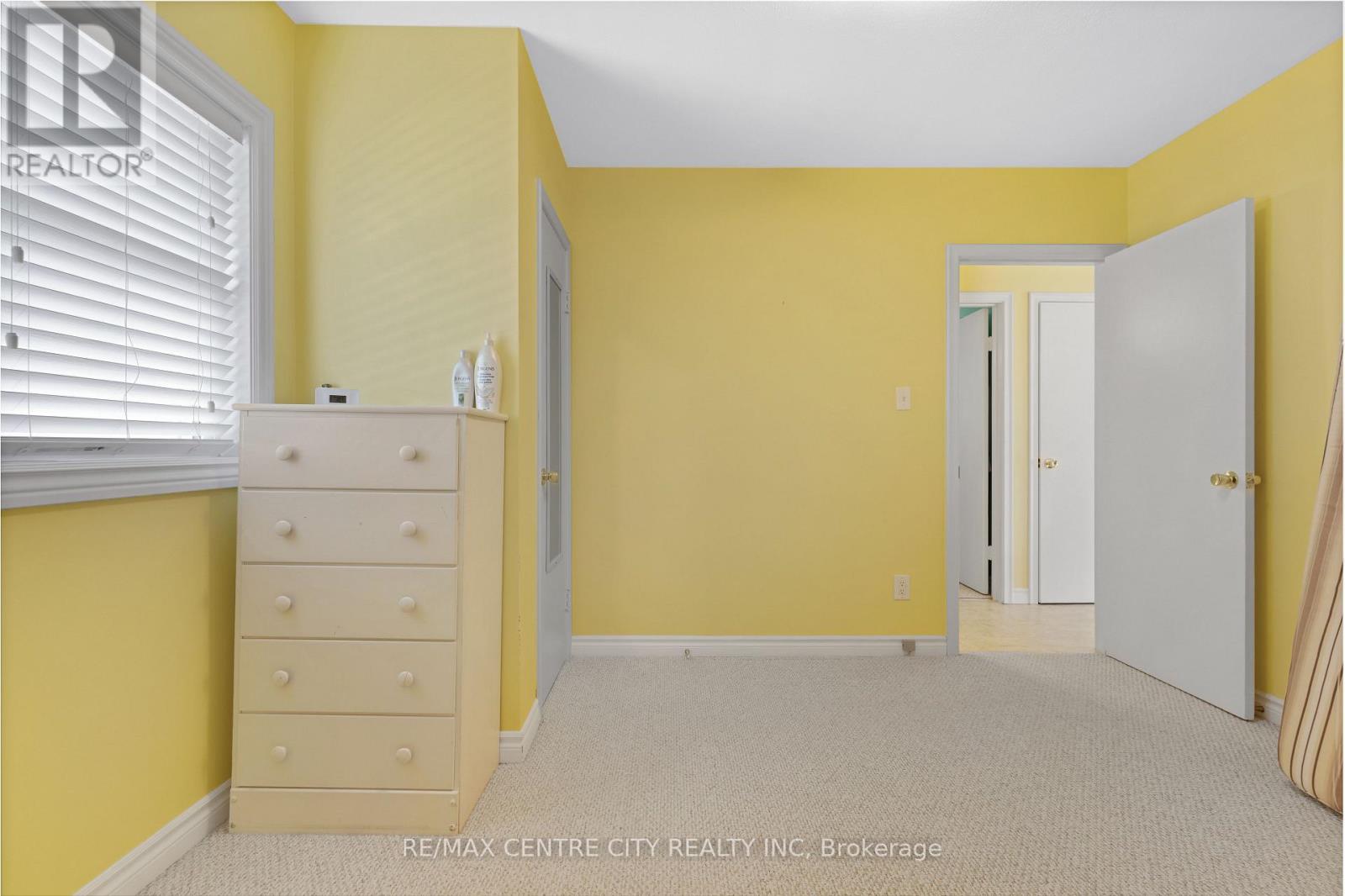 297 Wilson Avenue Property Photo 23