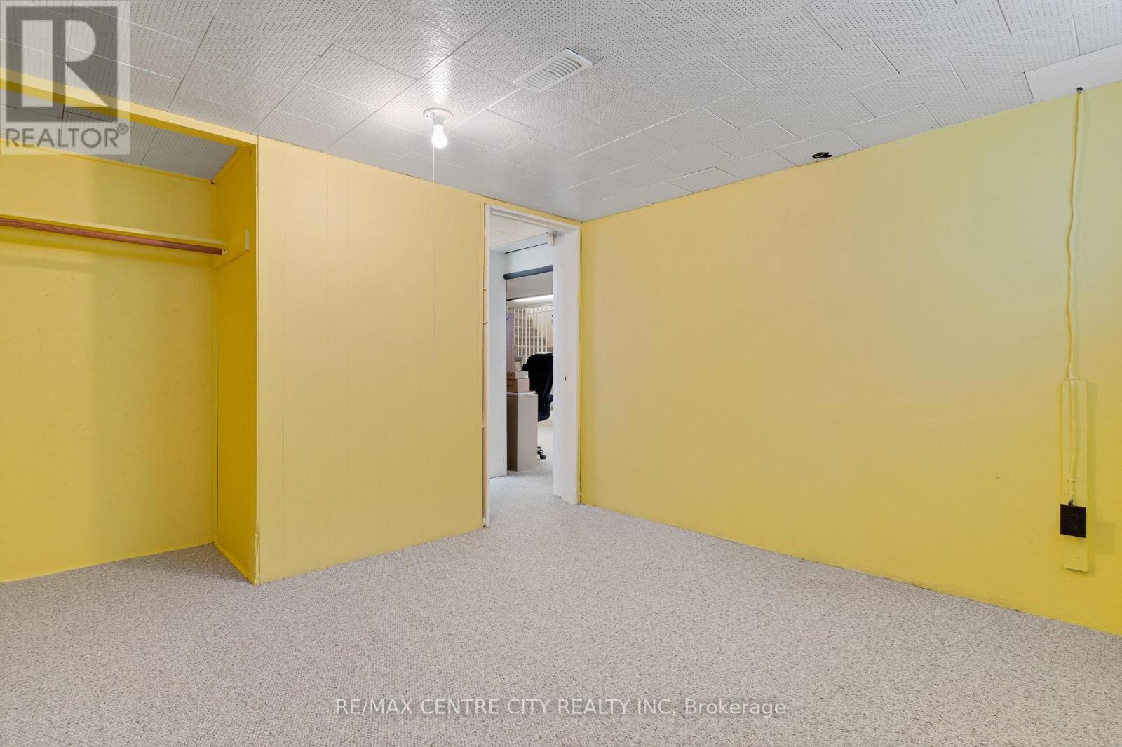 297 Wilson Avenue Property Photo 36