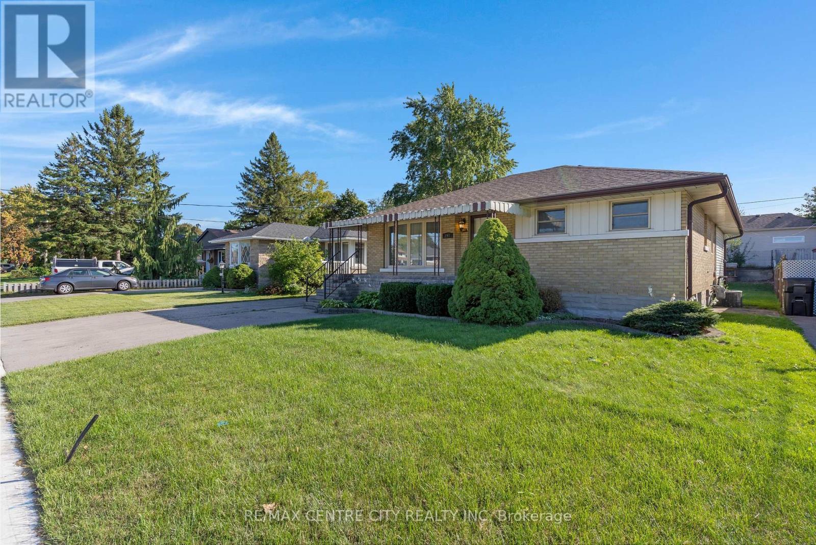 297 Wilson Avenue Property Photo 45