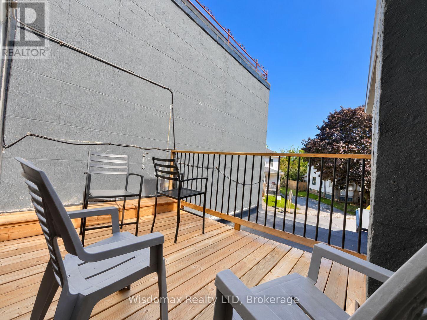 5306 Victoria Avenue Property Photo 24
