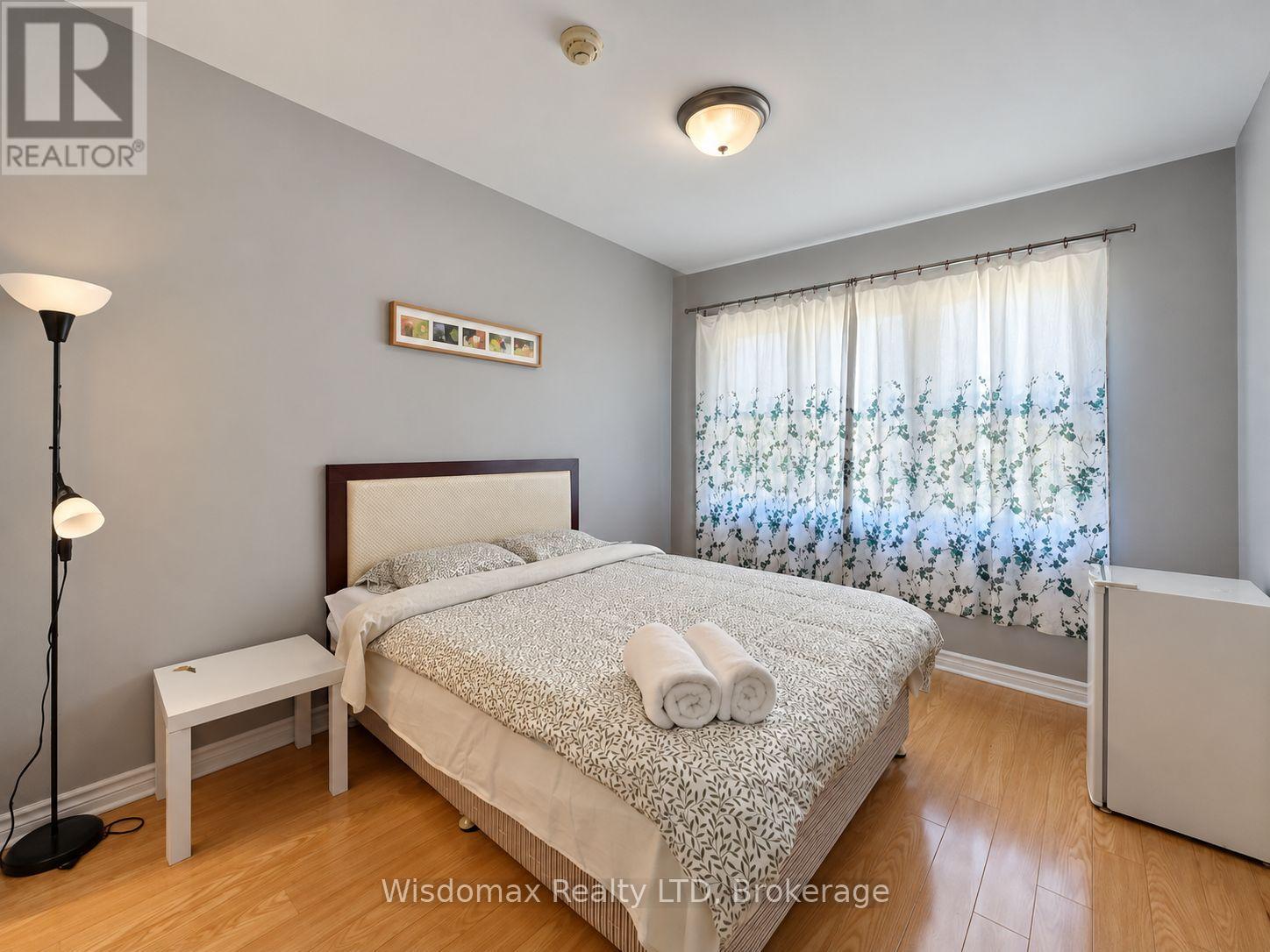 5306 Victoria Avenue Property Photo 30