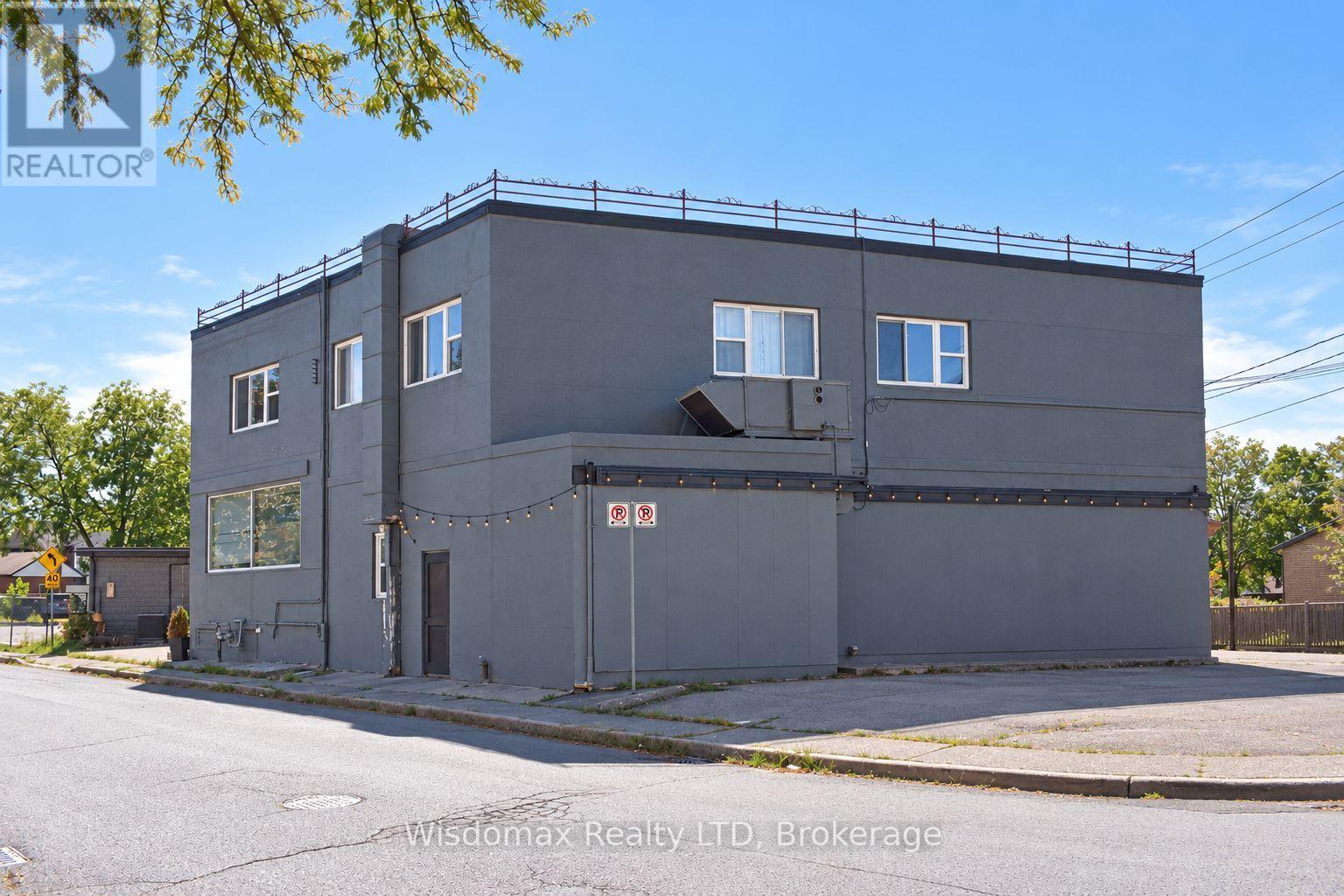 5306 Victoria Avenue Property Photo 40