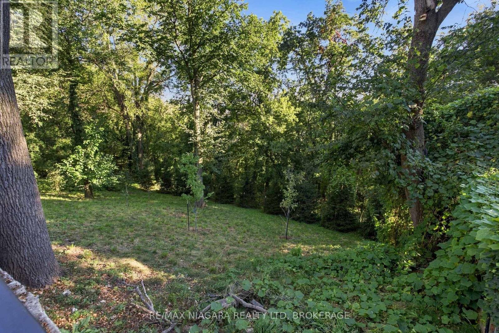 29 Yates Street Property Photo 45