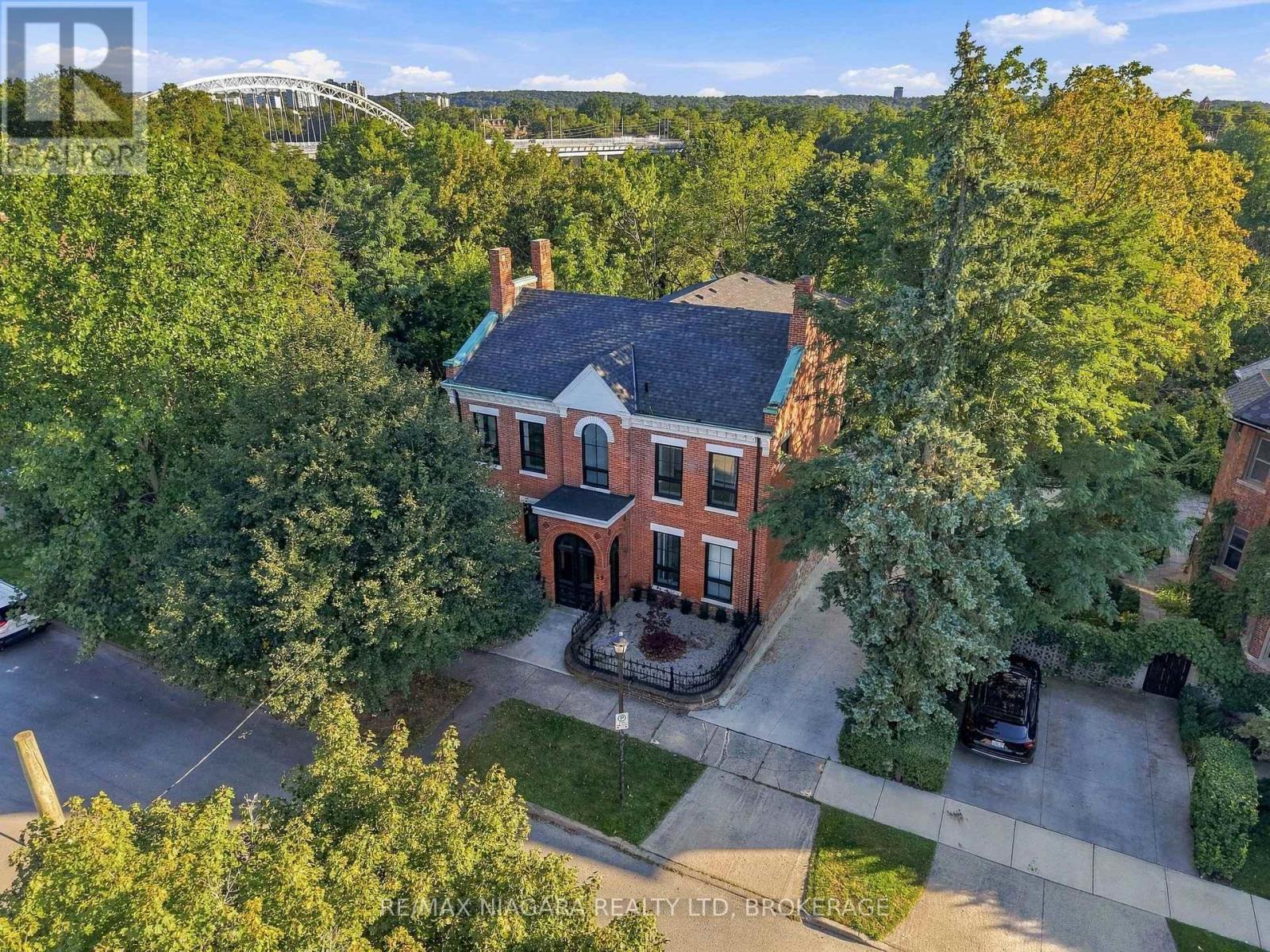 29 Yates Street Property Photo 48