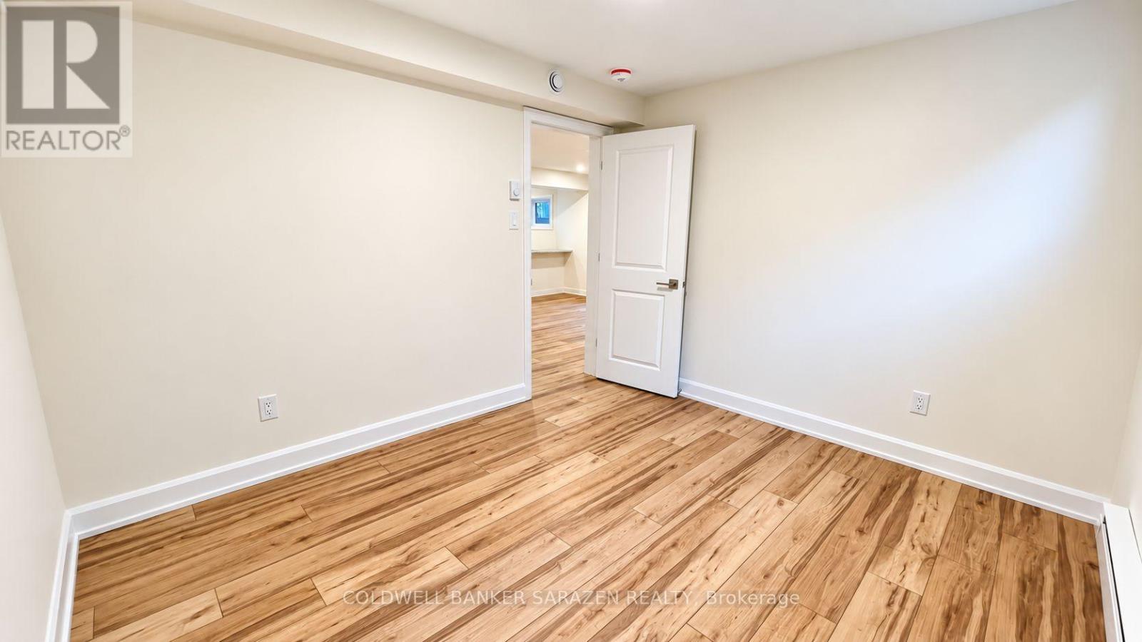 A - 18 Harris Place Property Photo 10