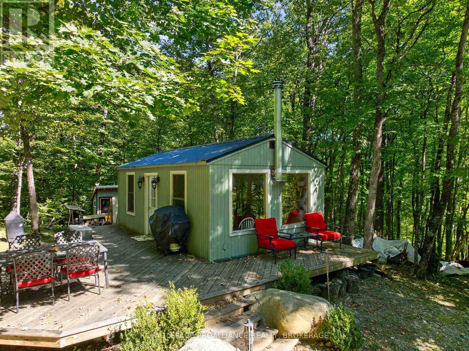 1057 Forest Lane Property Photo 16