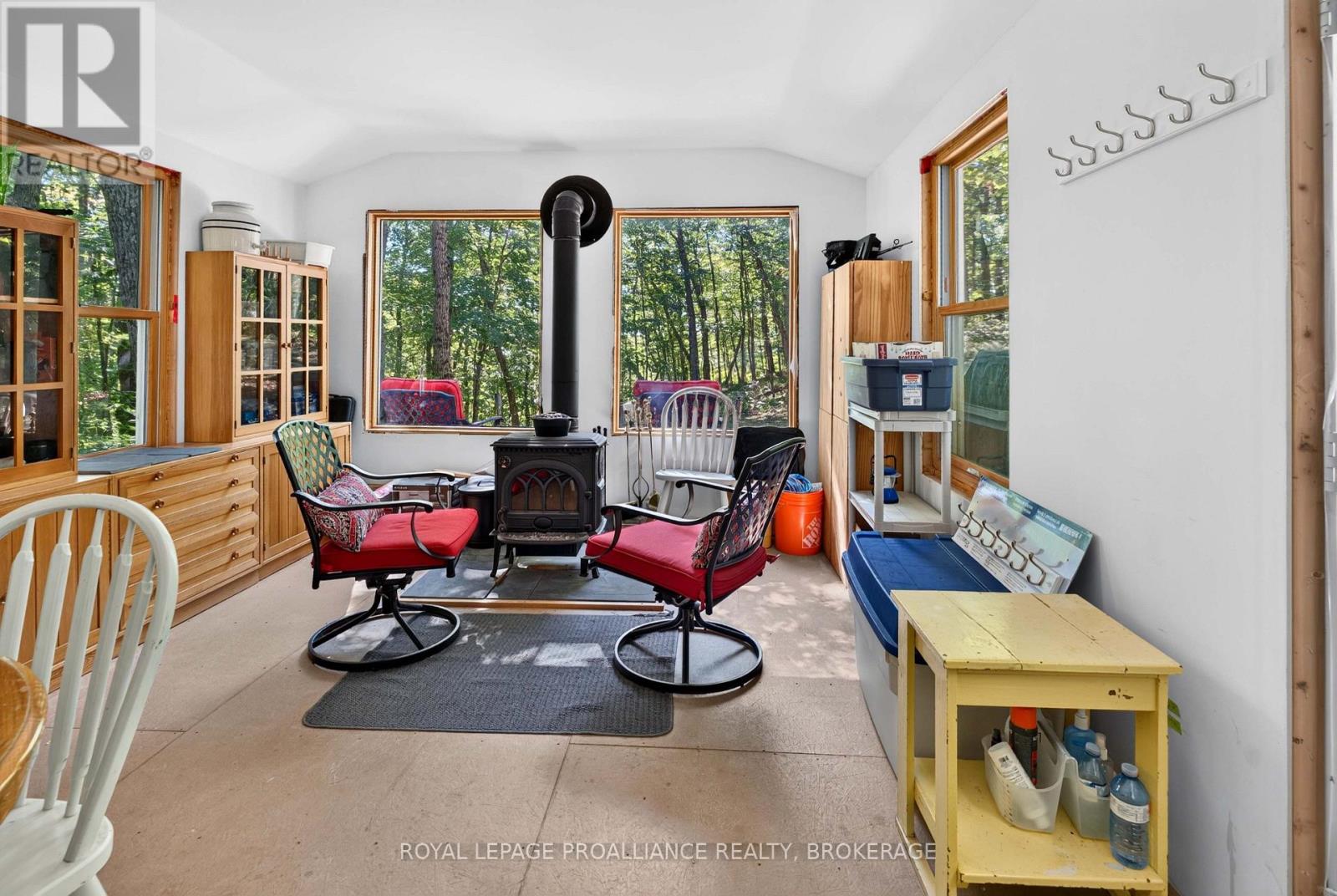 1057 Forest Lane Property Photo 18