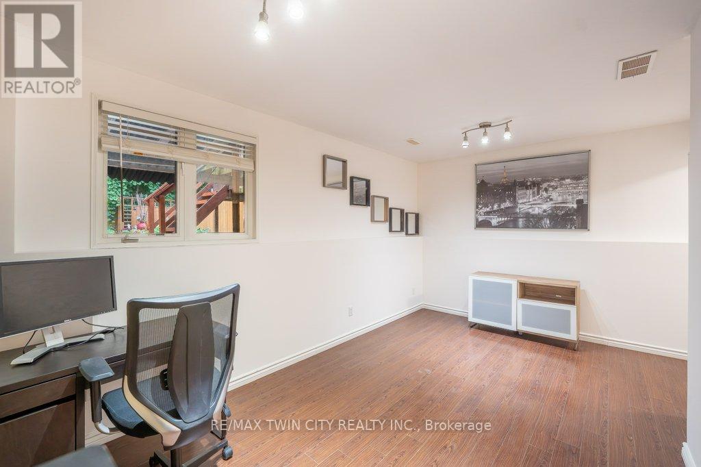 E33 - 110 Activa Avenue Property Photo 9