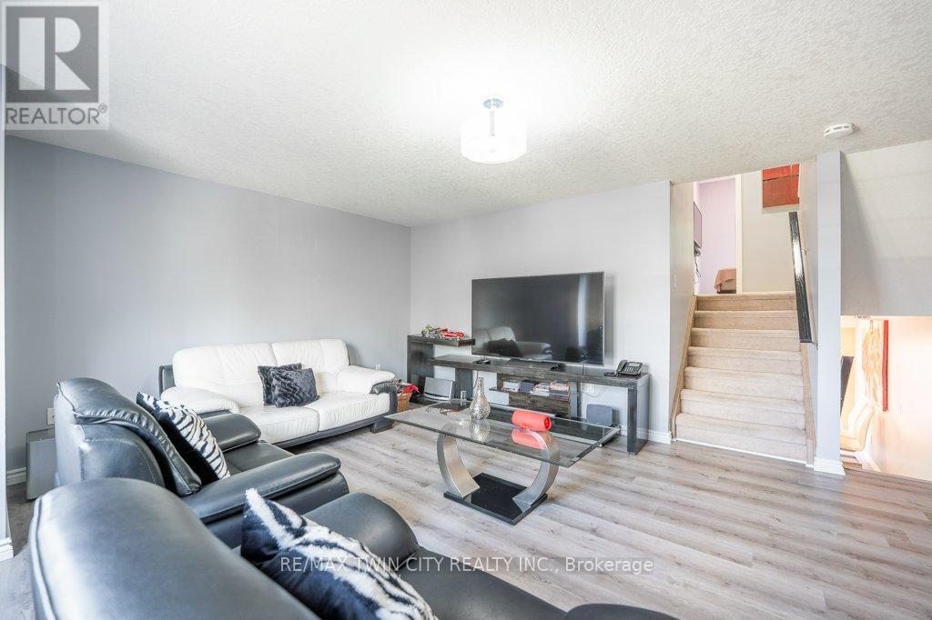E33 - 110 Activa Avenue Property Photo 19