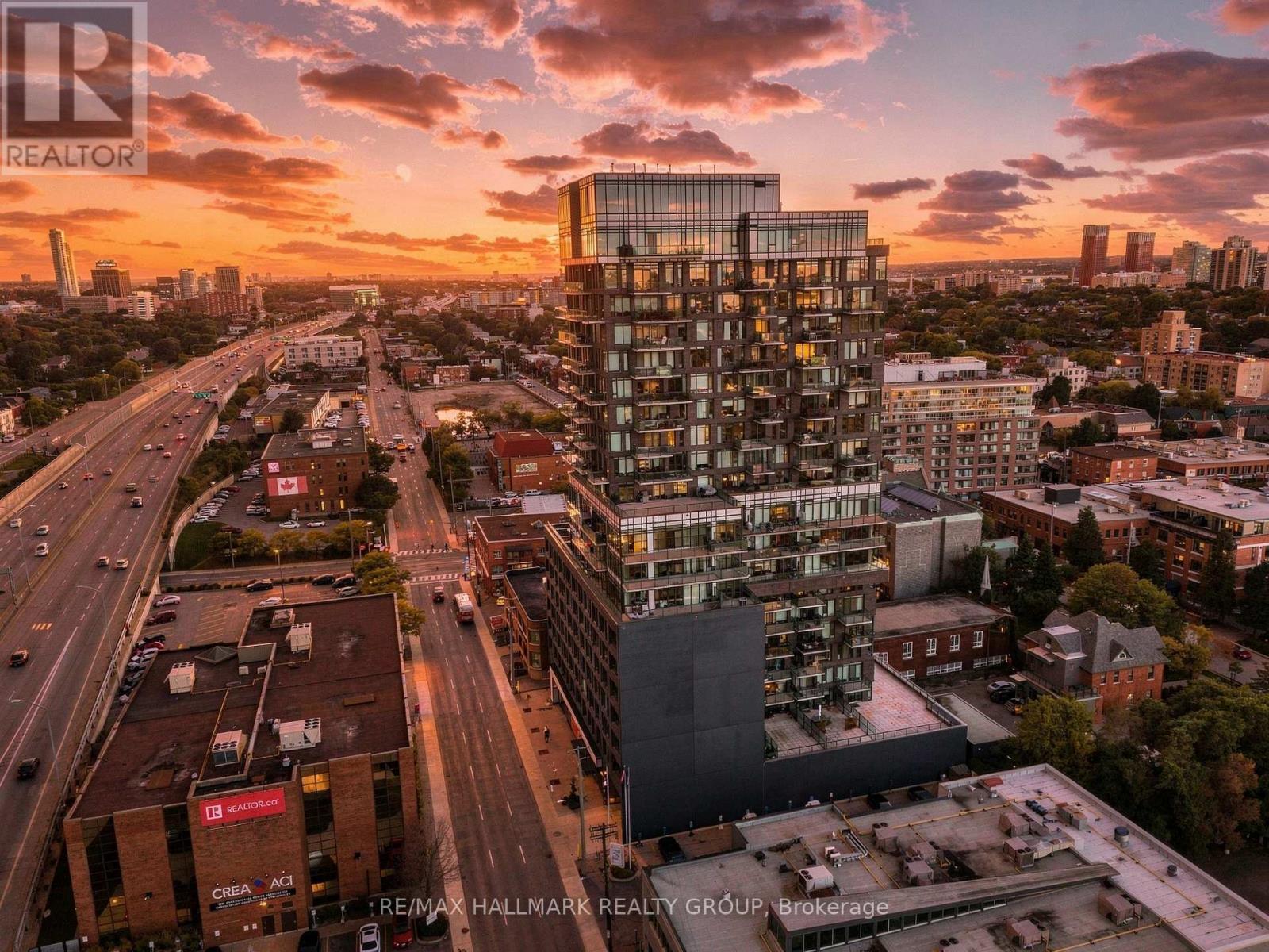 714 - 203 Catherine Street Property Photo 1