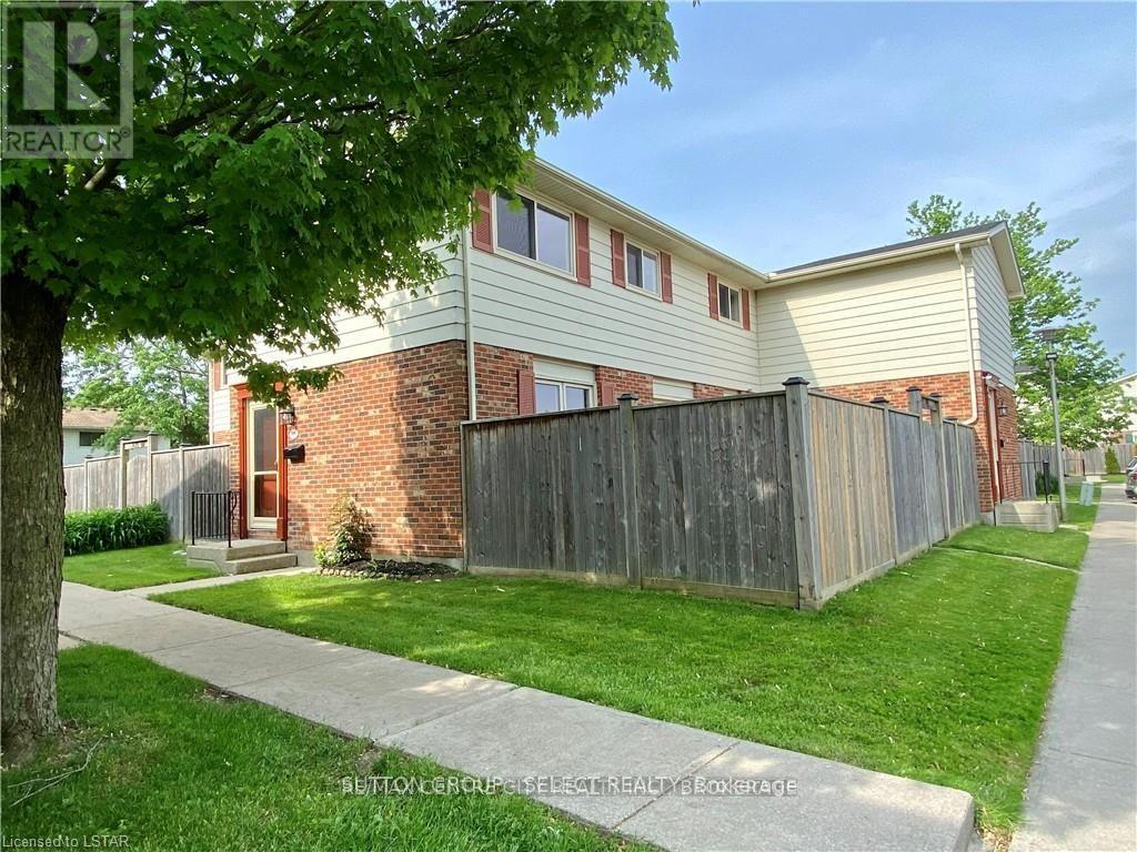 93 Conway Drive Property Photo 1