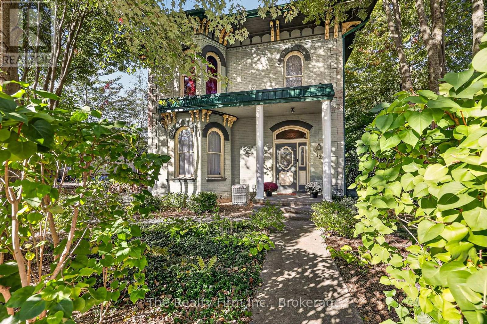 12 Stover Street S Property Photo