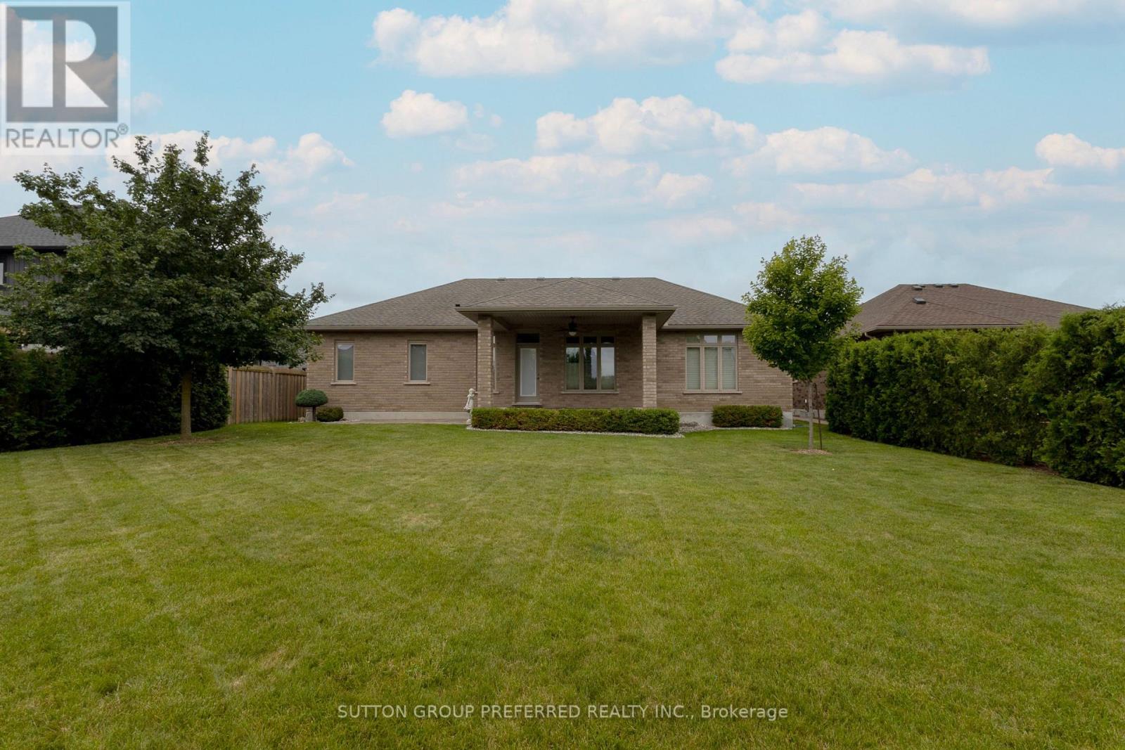 38 Brenmar Crescent Property Photo 41