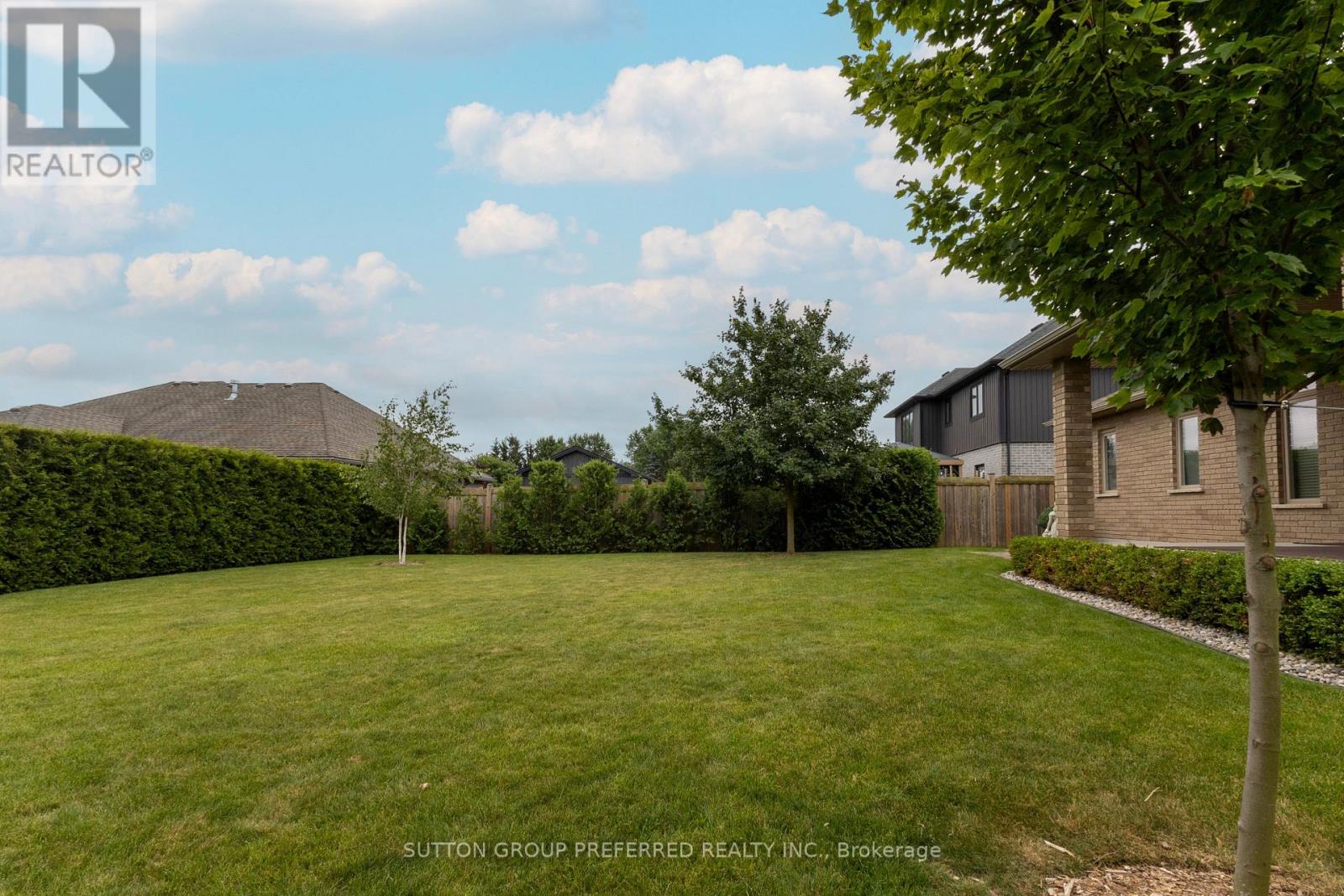 38 Brenmar Crescent Property Photo 44