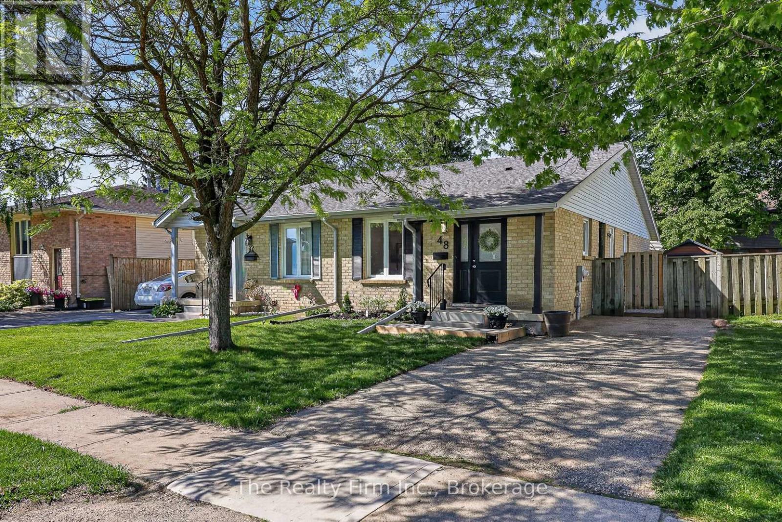 48 NASKAPI STREET Property Photo 1