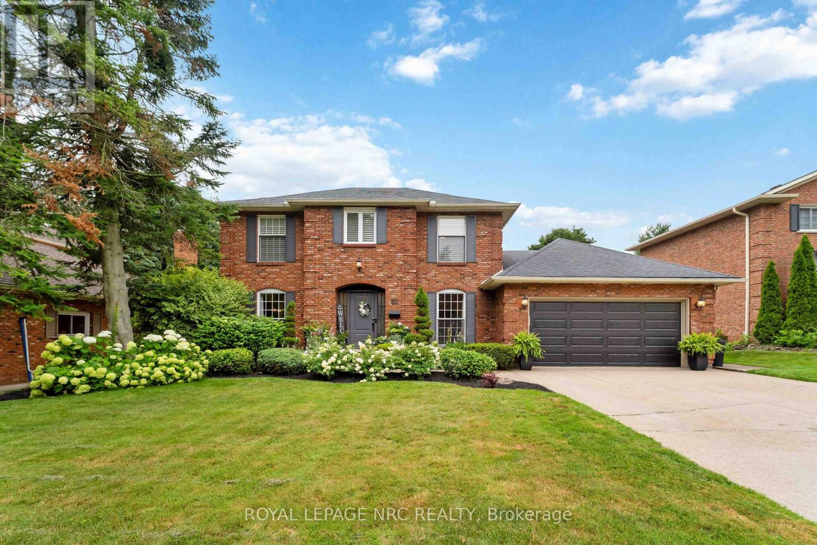 42 Foresthill Crescent Property Photo 1