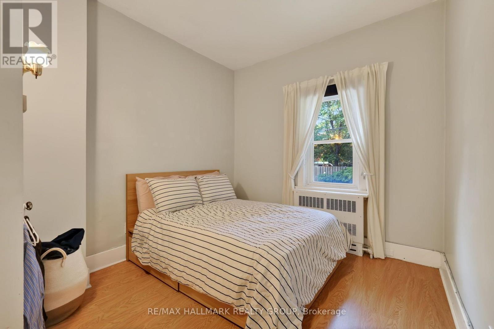 124-126 Irving Avenue Property Photo 27