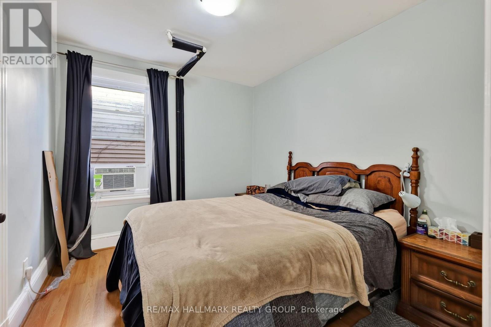 124-126 Irving Avenue Property Photo 31