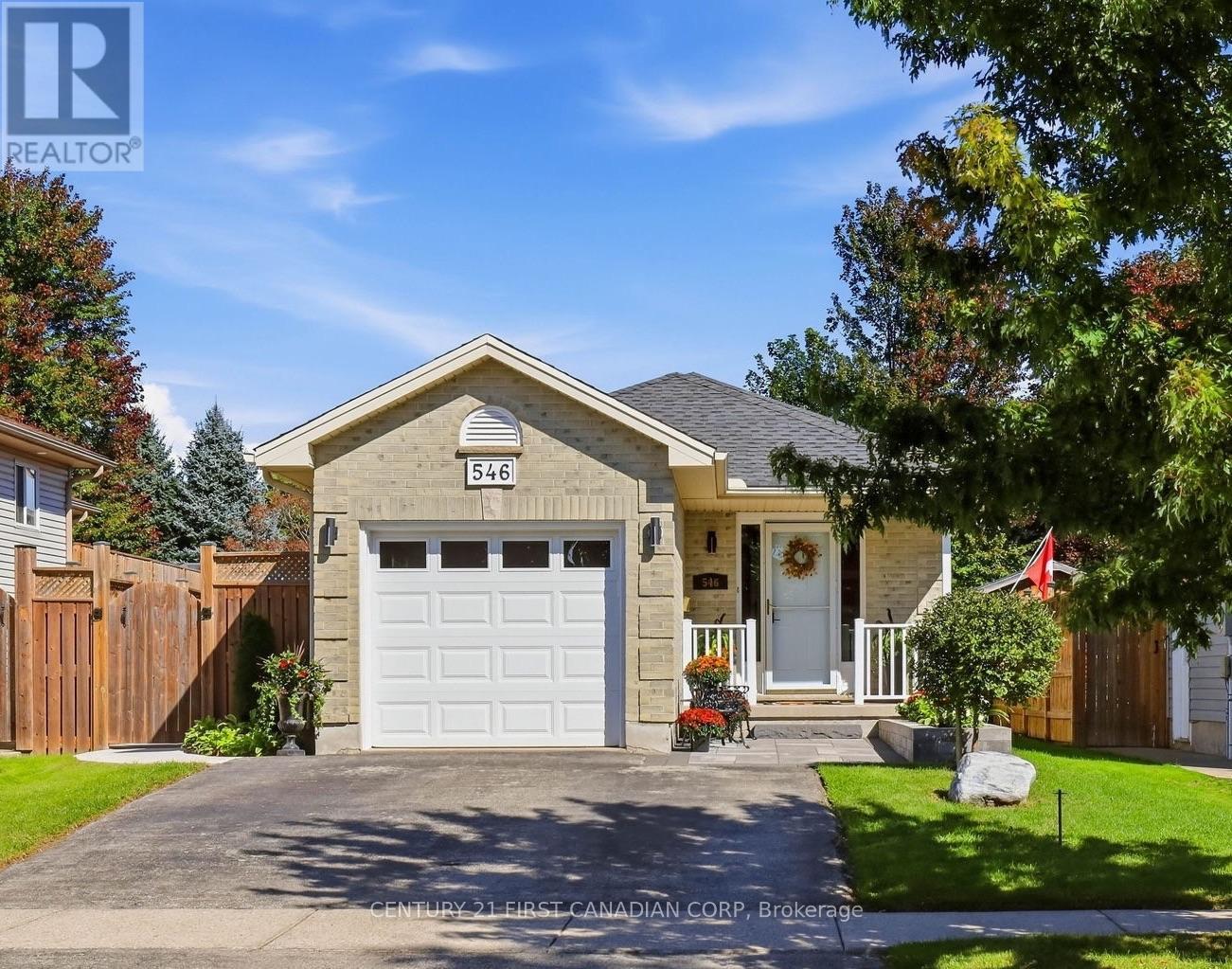 546 TALLTREE CRESCENT Property Photo 1