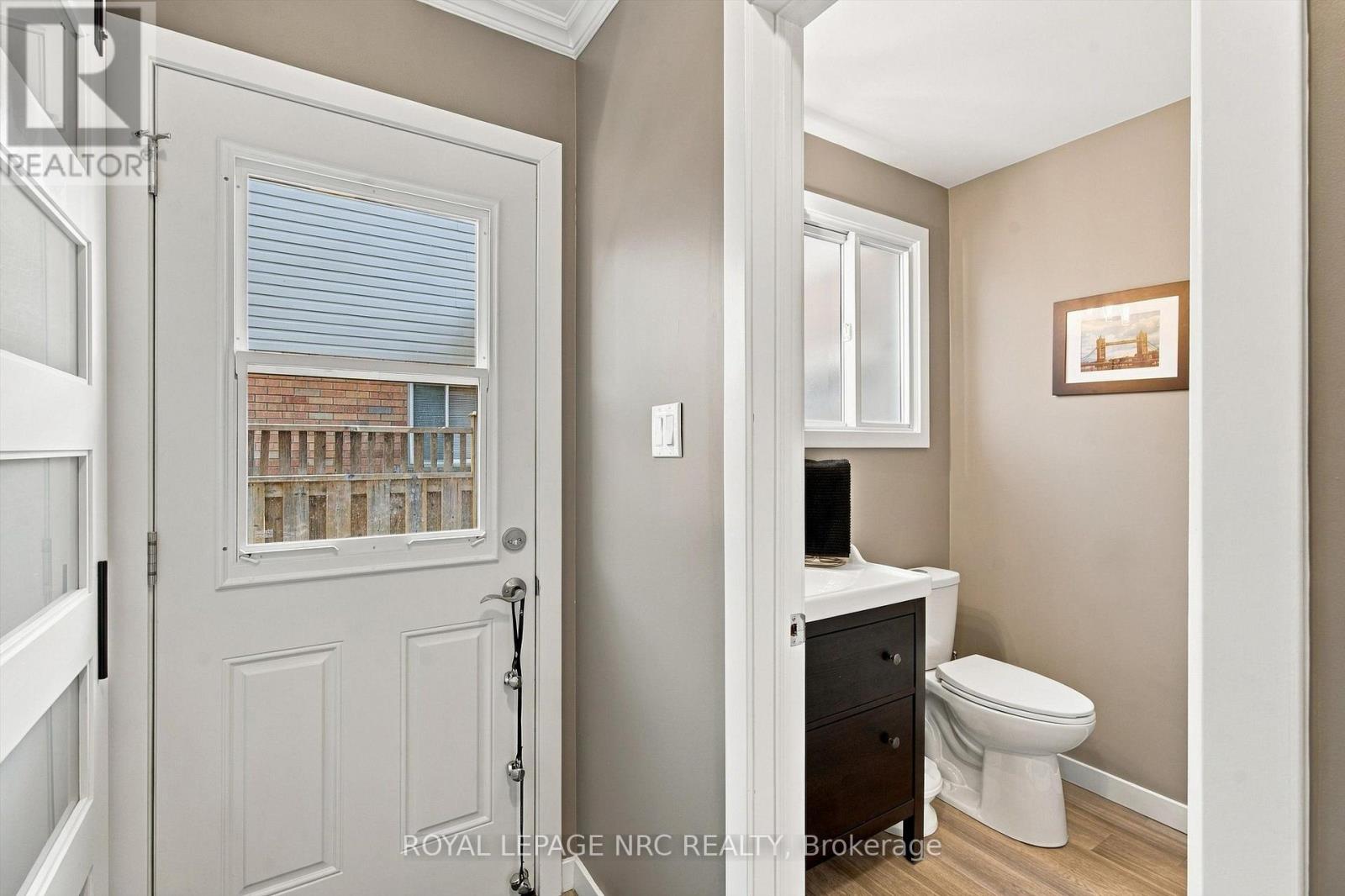 158 Confederation Avenue Property Photo 14