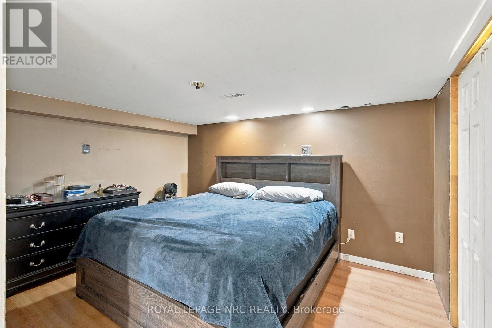 158 Confederation Avenue Property Photo 28