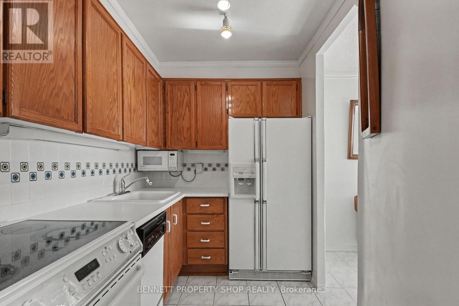 903 - 530 Laurier Avenue W Property Photo 2