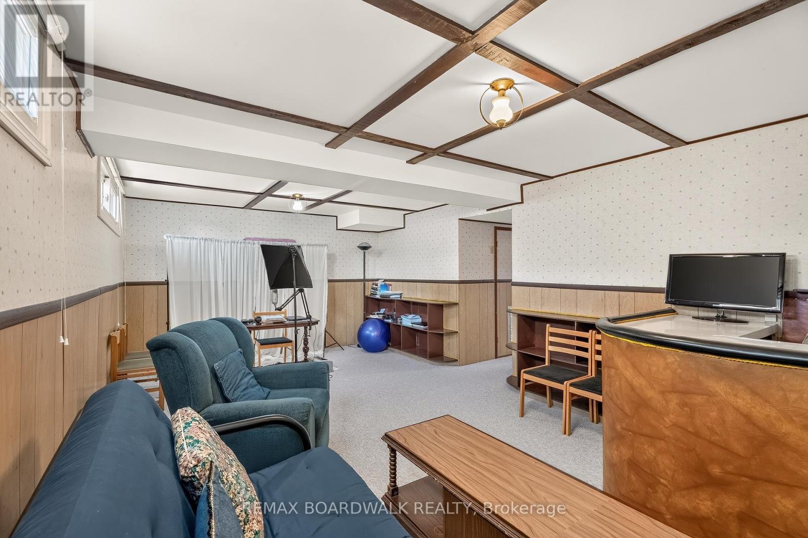 7 Charkay Street Property Photo 30