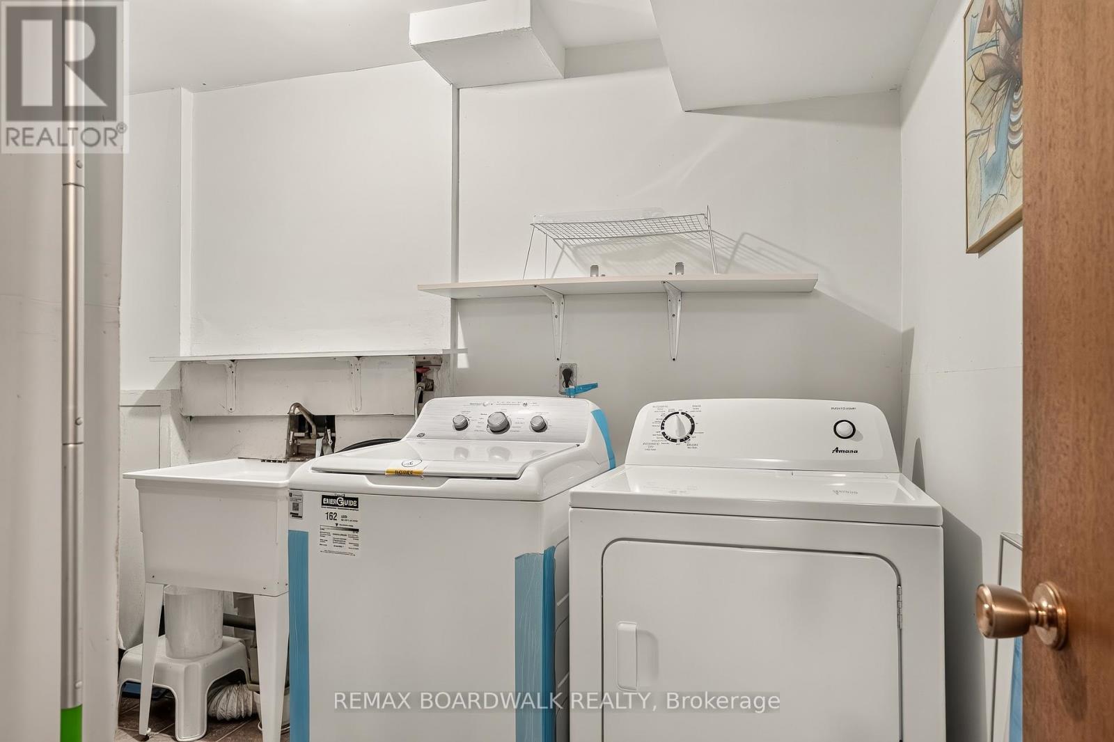 7 Charkay Street Property Photo 31