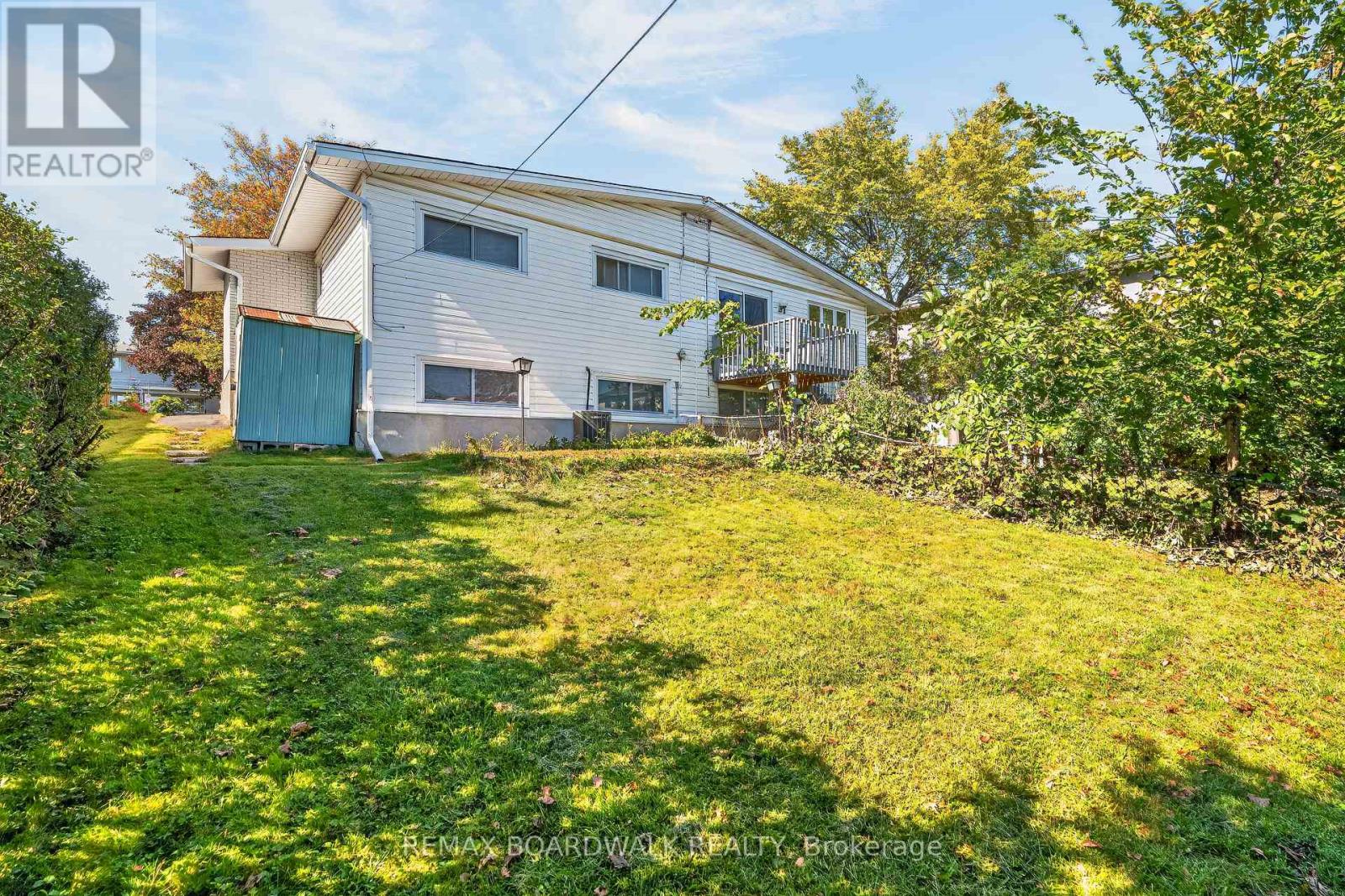 7 Charkay Street Property Photo 32