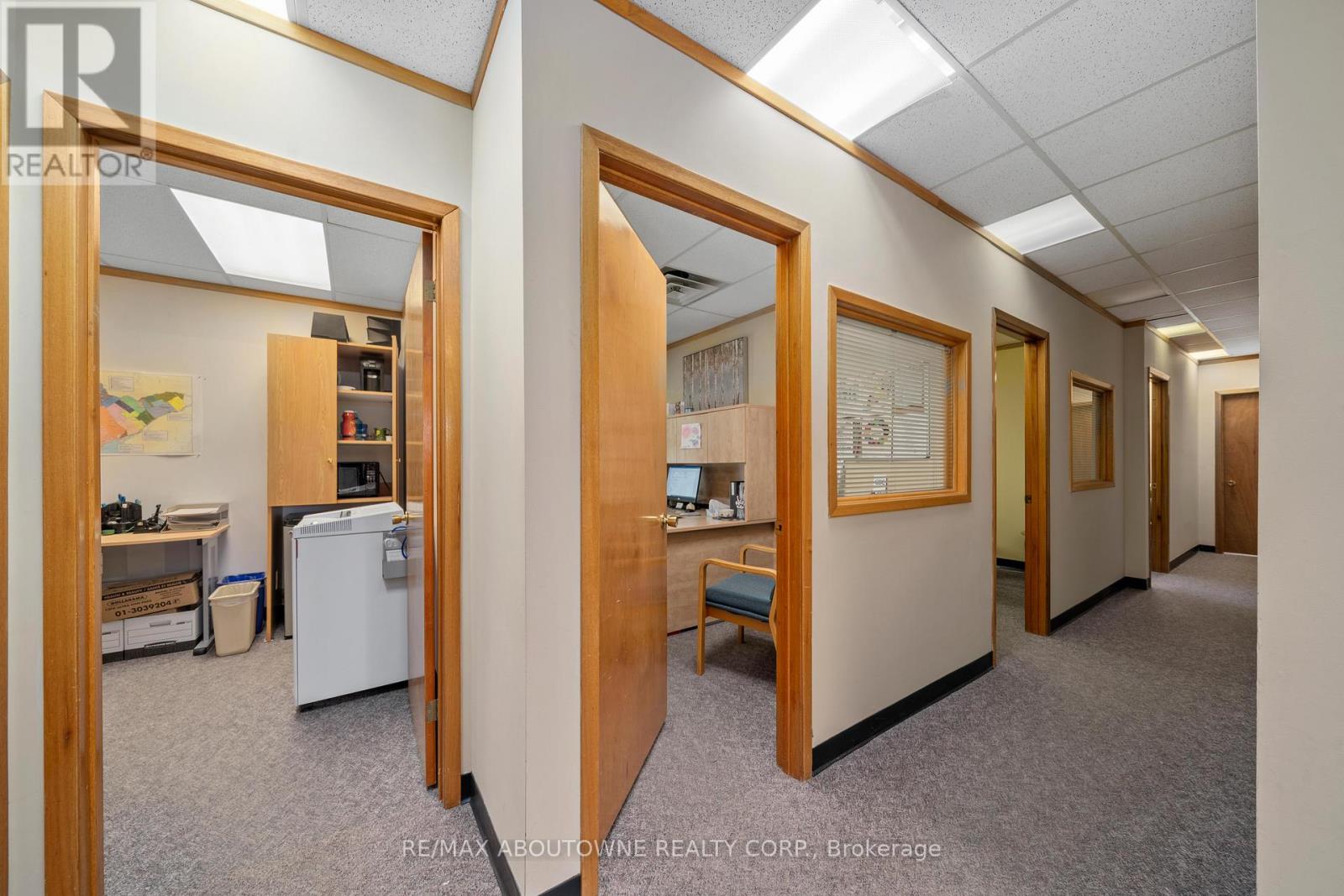 2 - 54 Dundas Street E Property Photo 6