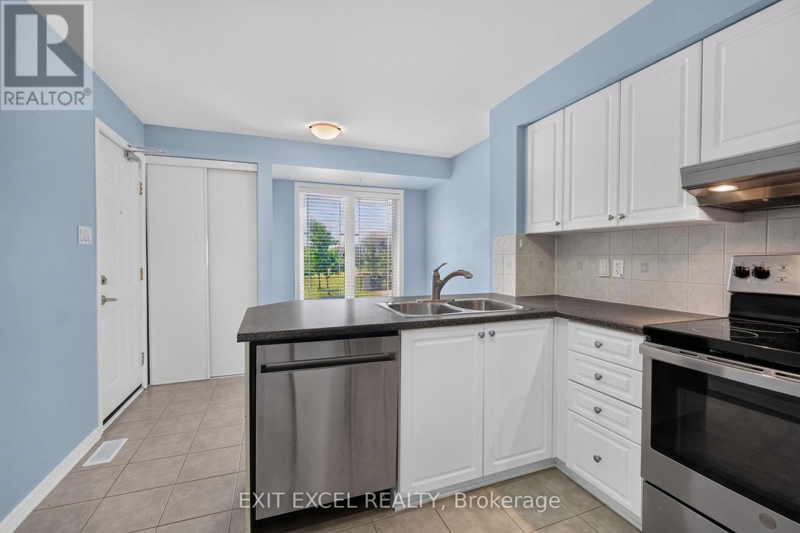 1 - 532 Lakeridge Drive Property Photo 10