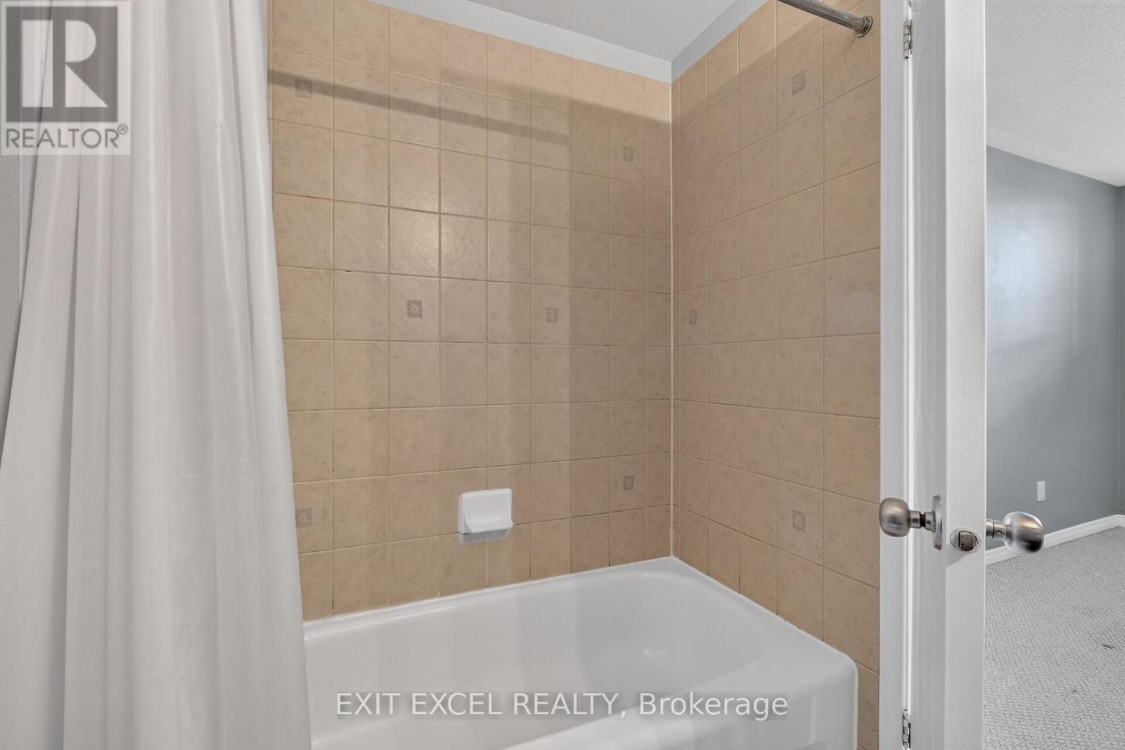 1 - 532 Lakeridge Drive Property Photo 29