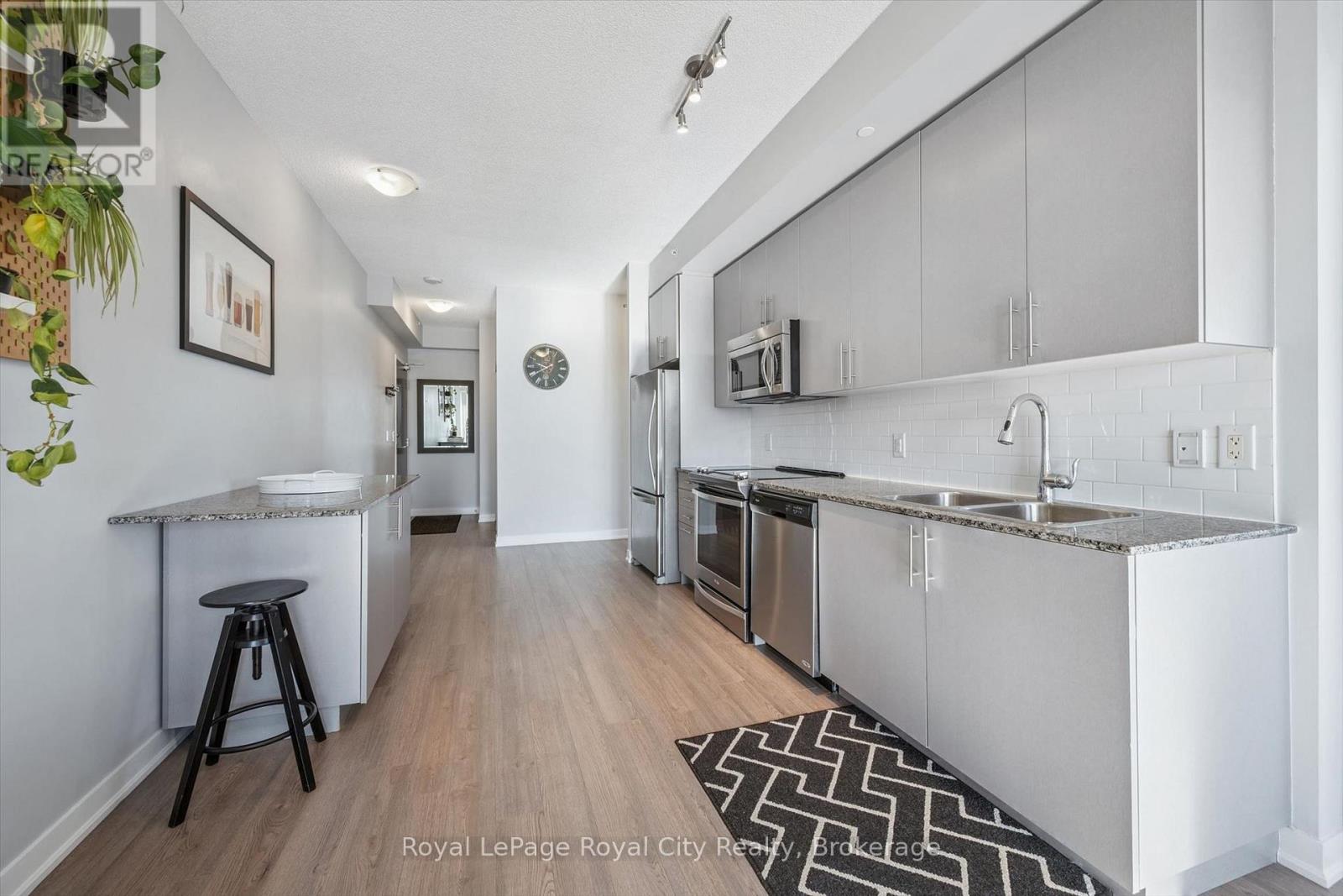 1204 - 85 Duke Street W Property Photo 7