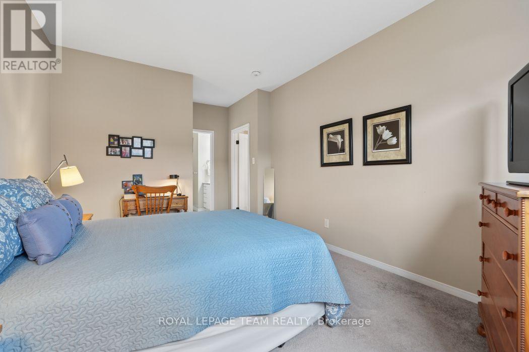 253 Edey Street Property Photo 17